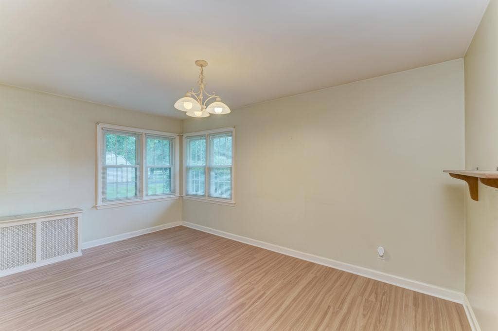 2425 Commonwealth Avenue, Joliet, IL 60435 2425 Commonwealth Avenue, Joliet, IL 60435