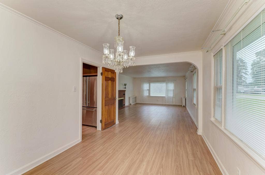 2425 Commonwealth Avenue, Joliet, IL 60435 2425 Commonwealth Avenue, Joliet, IL 60435