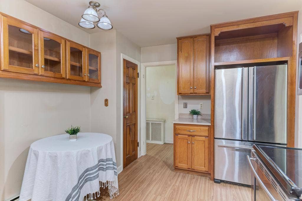 2425 Commonwealth Avenue, Joliet, IL 60435 2425 Commonwealth Avenue, Joliet, IL 60435