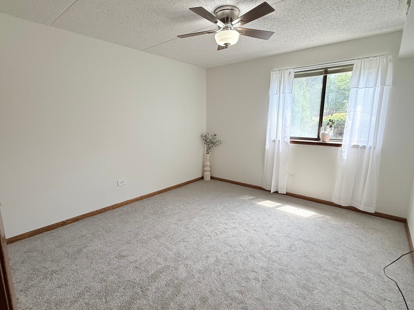 103 Caterpillar Drive, #1C, Joliet, IL 60436 103 Caterpillar Drive, #1C, Joliet, IL 60436