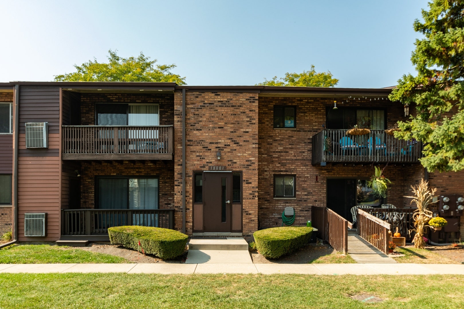 18001 Oak Park Avenue, #D, Tinley Park, IL 60477