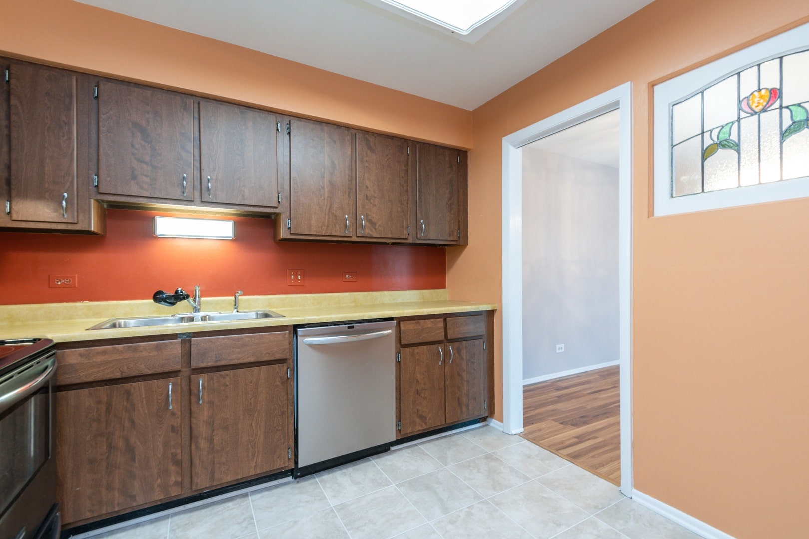 18001 Oak Park Avenue, #D, Tinley Park, IL 60477