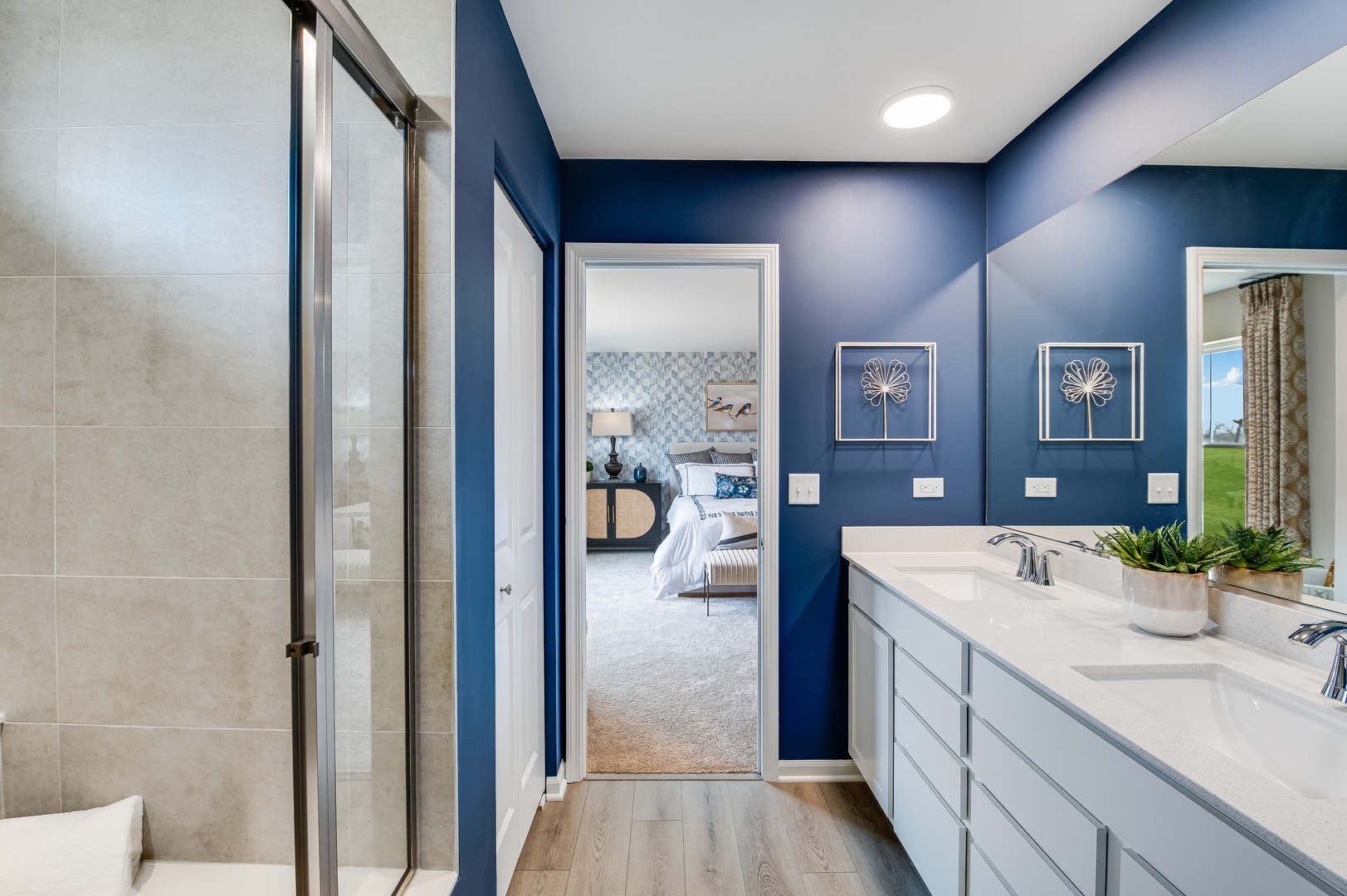 561 Arye Drive, Elgin, IL 60124 561 Arye Drive, Elgin, IL 60124