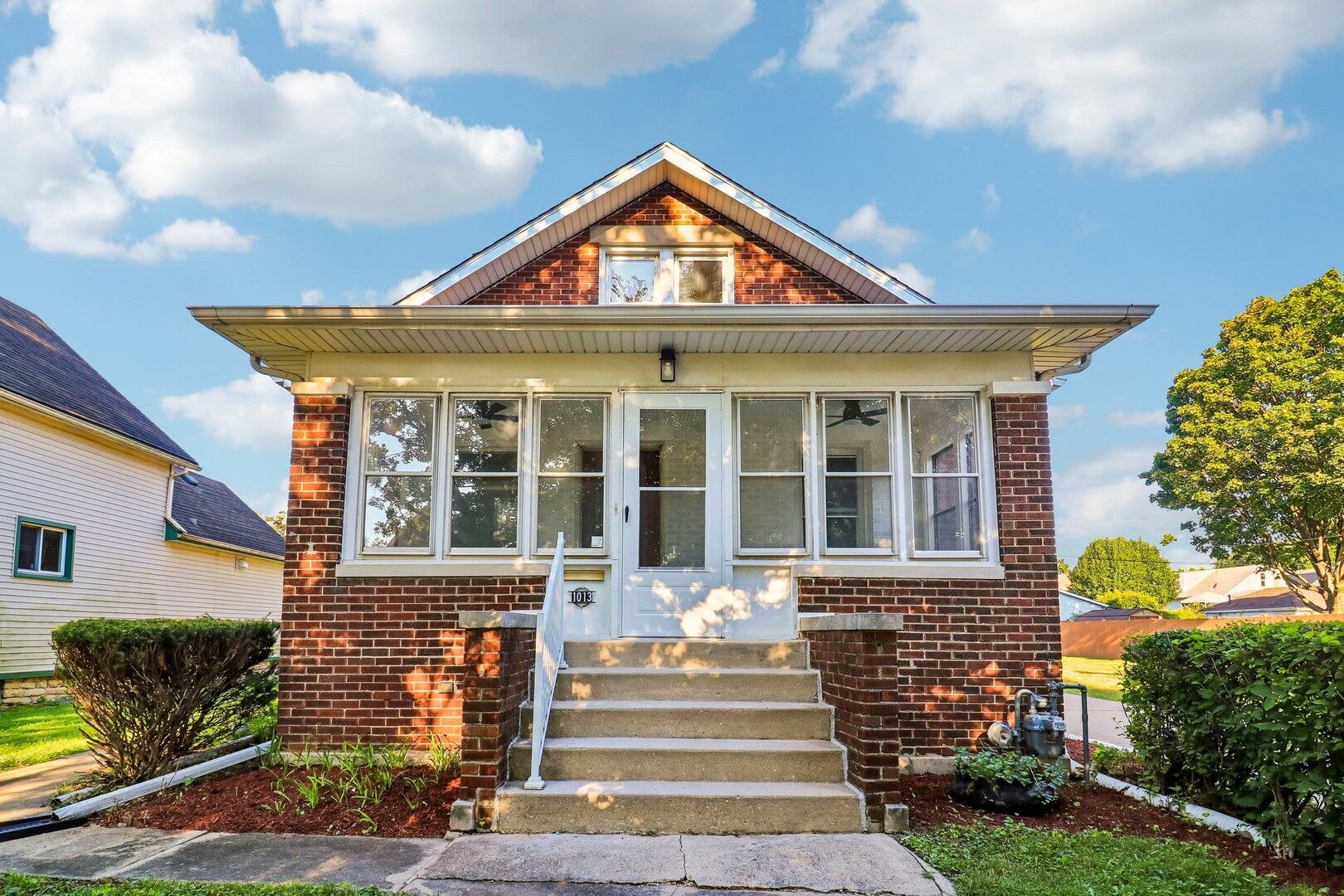 1013 Vine Street, Joliet, IL 60435 1013 Vine Street, Joliet, IL 60435