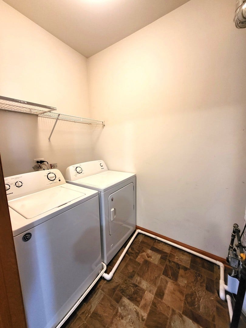 3348 Cameron Drive, Elgin, IL 60124 3348 Cameron Drive, Elgin, IL 60124