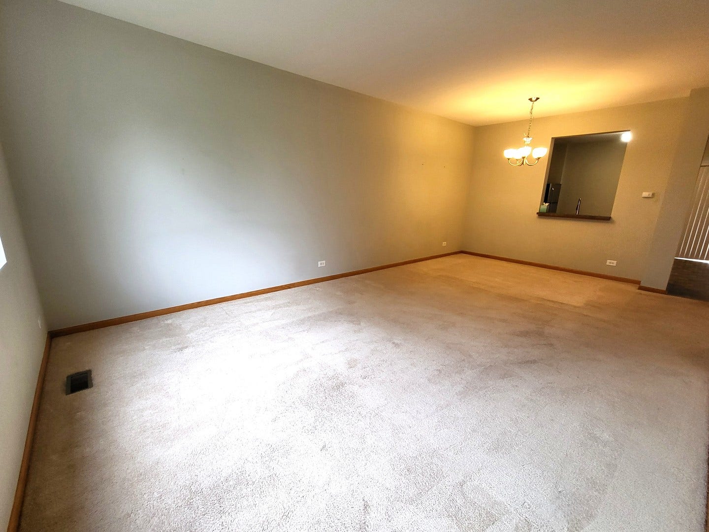3348 Cameron Drive, Elgin, IL 60124 3348 Cameron Drive, Elgin, IL 60124
