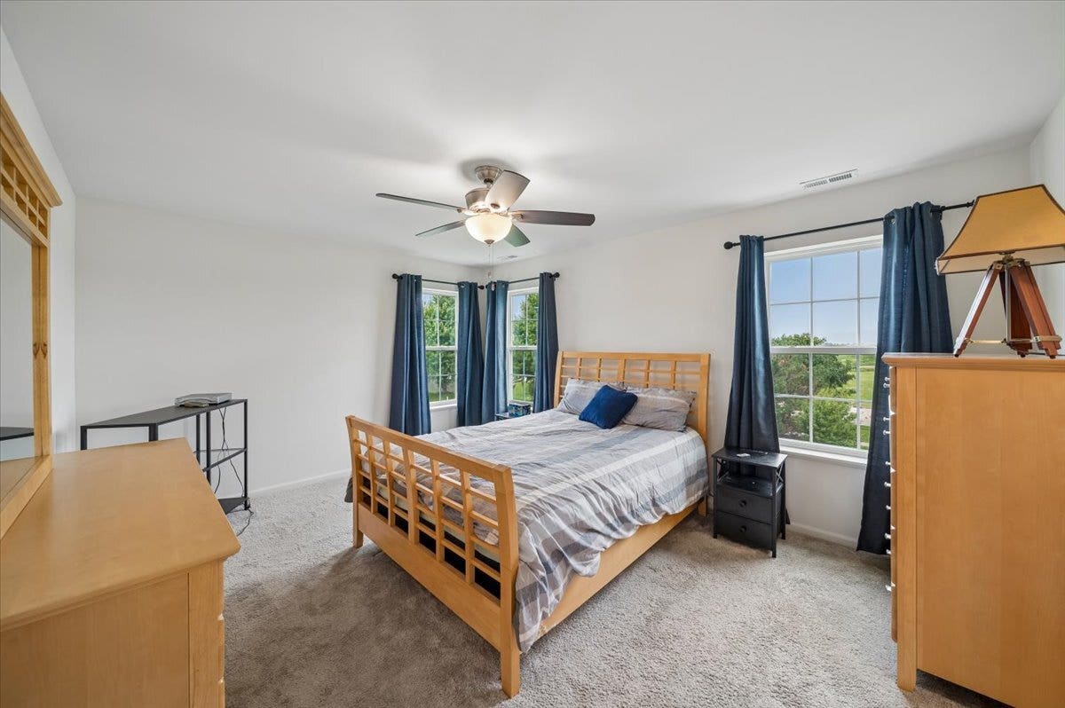 15060 W Cyrus Drive, Manhattan, IL 60442 15060 W Cyrus Drive, Manhattan, IL 60442