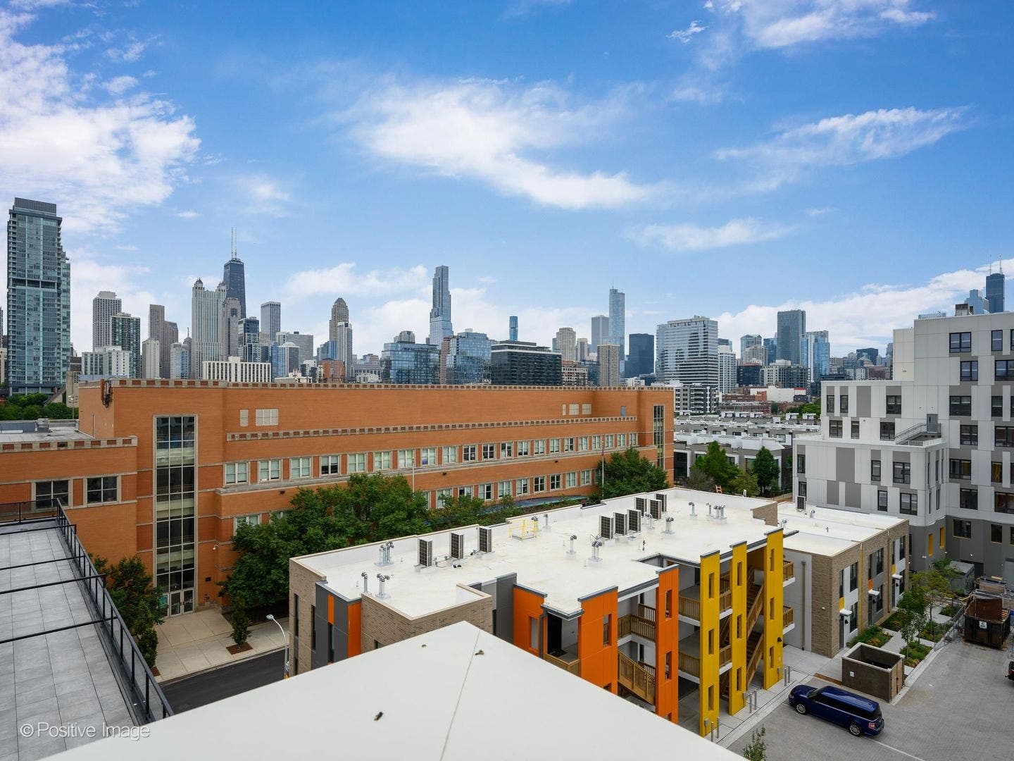 515 W Elm Street, #502, Chicago, IL 60610