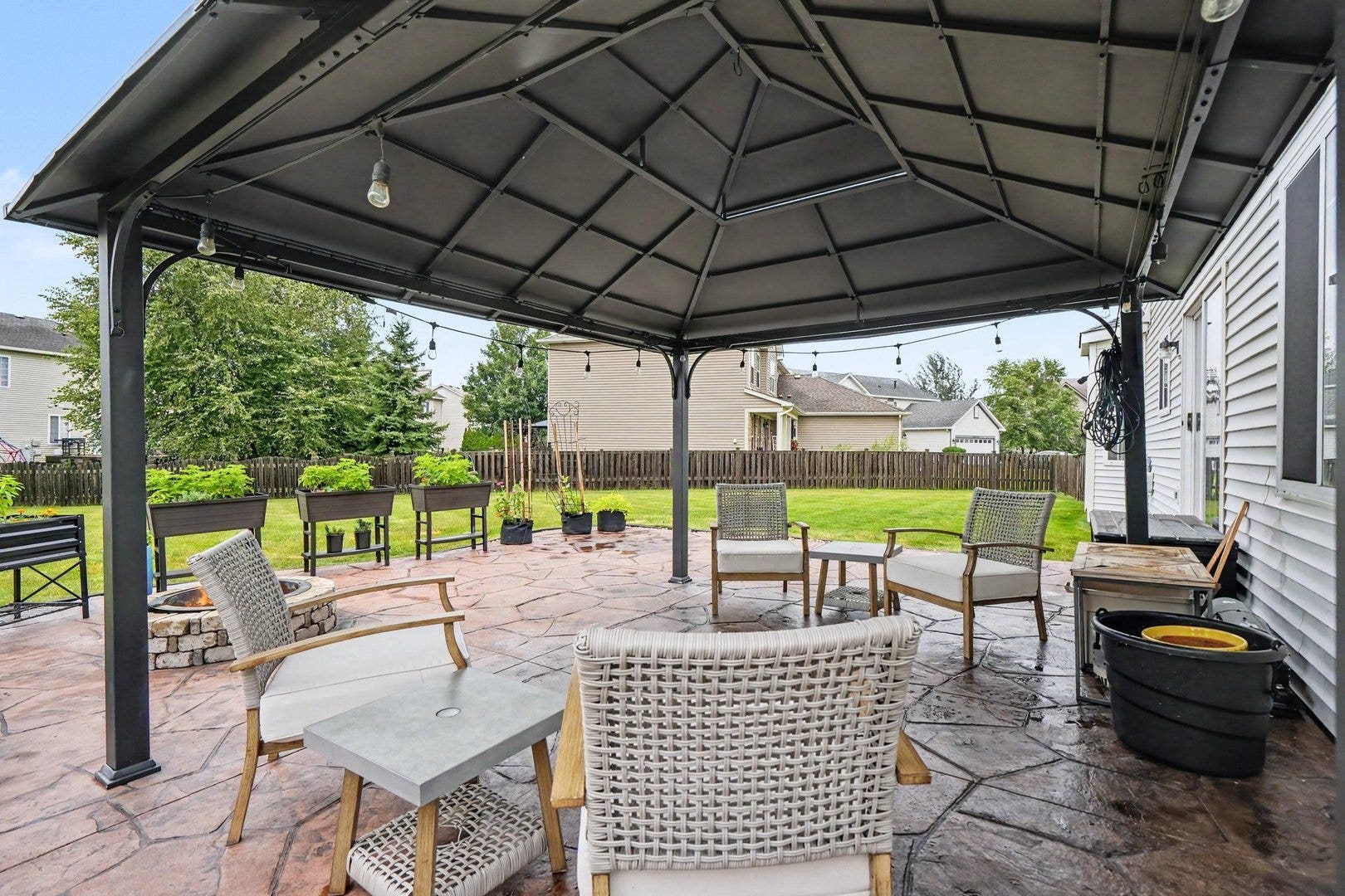 1305 Glenridge Court N, Minooka, IL 60447