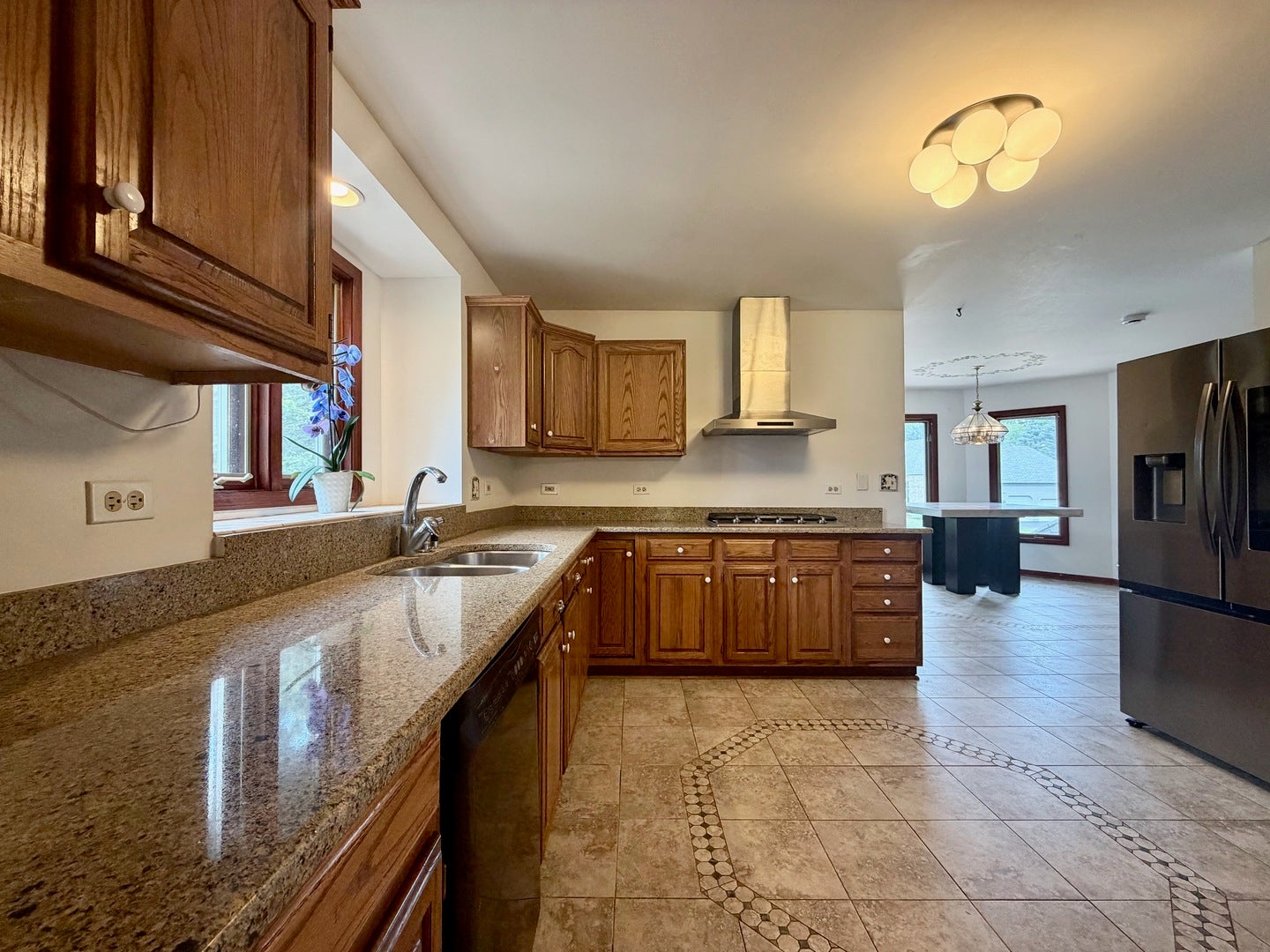 1 Genesee Court, Bolingbrook, IL 60440