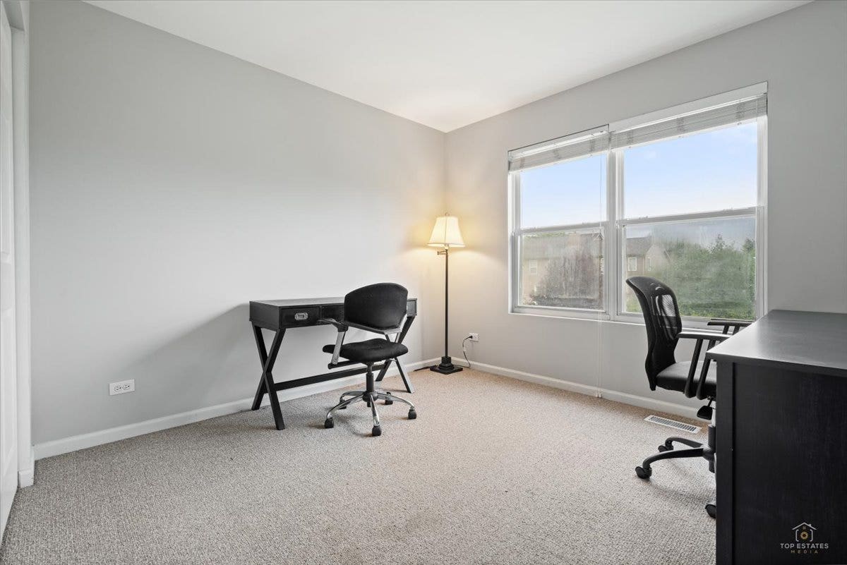771 Red Barn Lane, Elgin, IL 60124 771 Red Barn Lane, Elgin, IL 60124