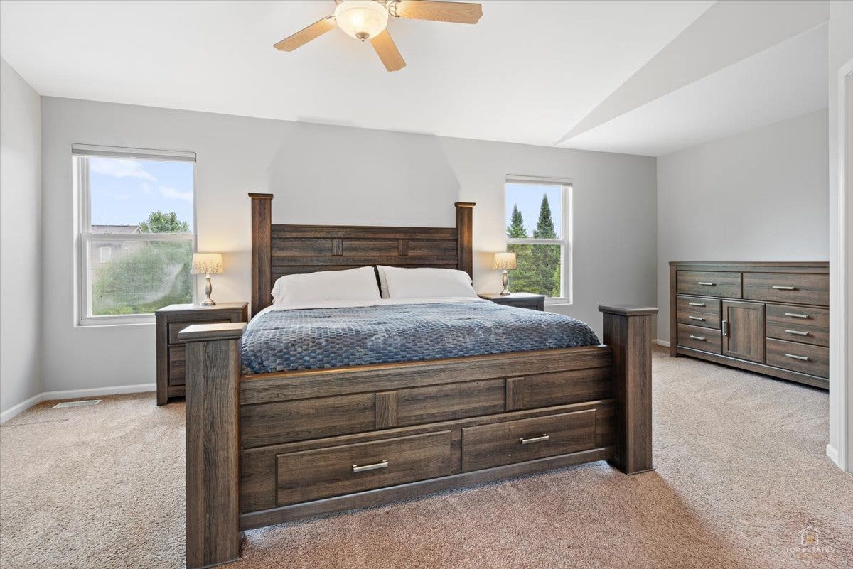771 Red Barn Lane, Elgin, IL 60124 771 Red Barn Lane, Elgin, IL 60124