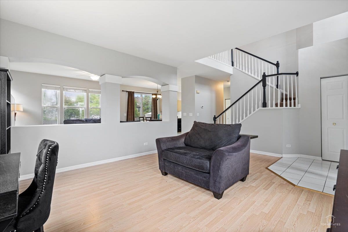 771 Red Barn Lane, Elgin, IL 60124 771 Red Barn Lane, Elgin, IL 60124