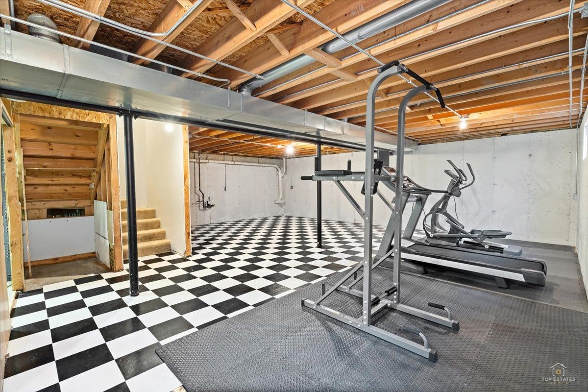 771 Red Barn Lane, Elgin, IL 60124 771 Red Barn Lane, Elgin, IL 60124