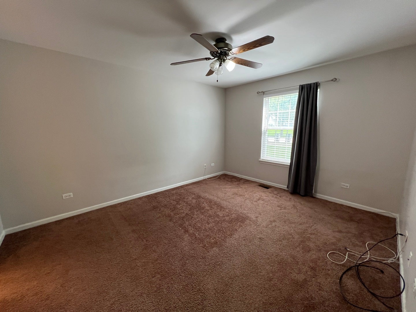 358 Woodview Circle, #B, Elgin, IL 60120