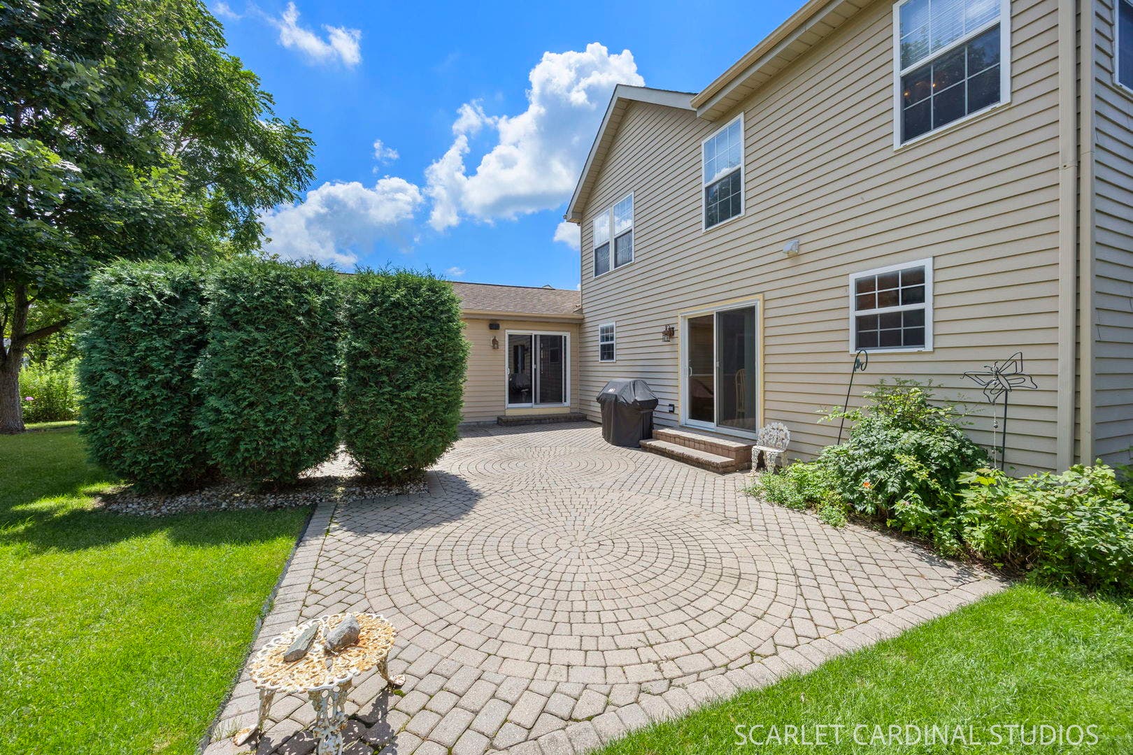 127 Forestview Lane, Aurora, IL 60502