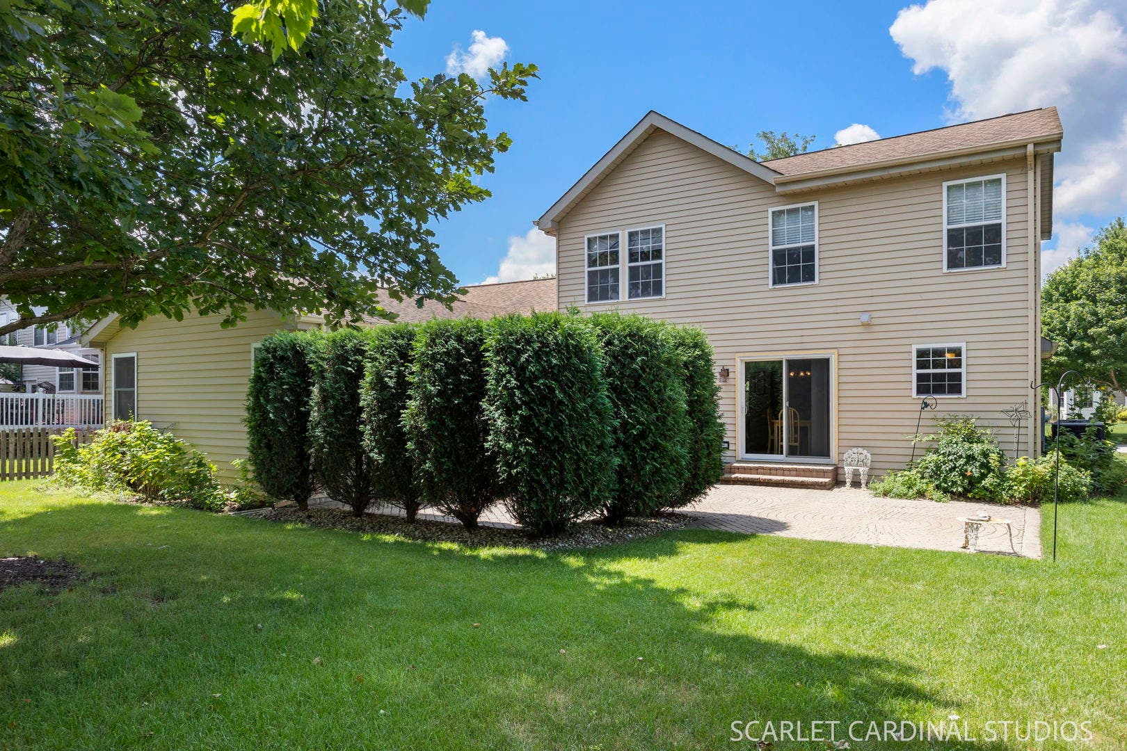 127 Forestview Lane, Aurora, IL 60502