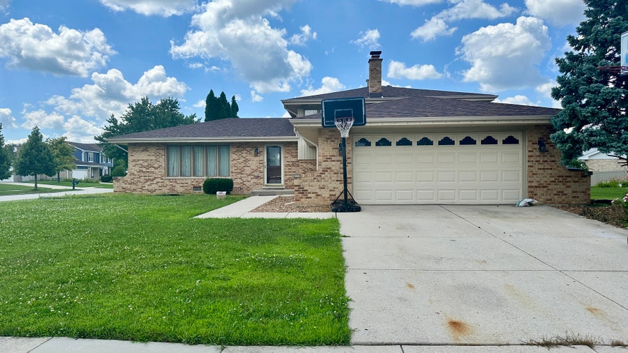 Property photo for 15720 S 88th Avenue, Orland Park, IL