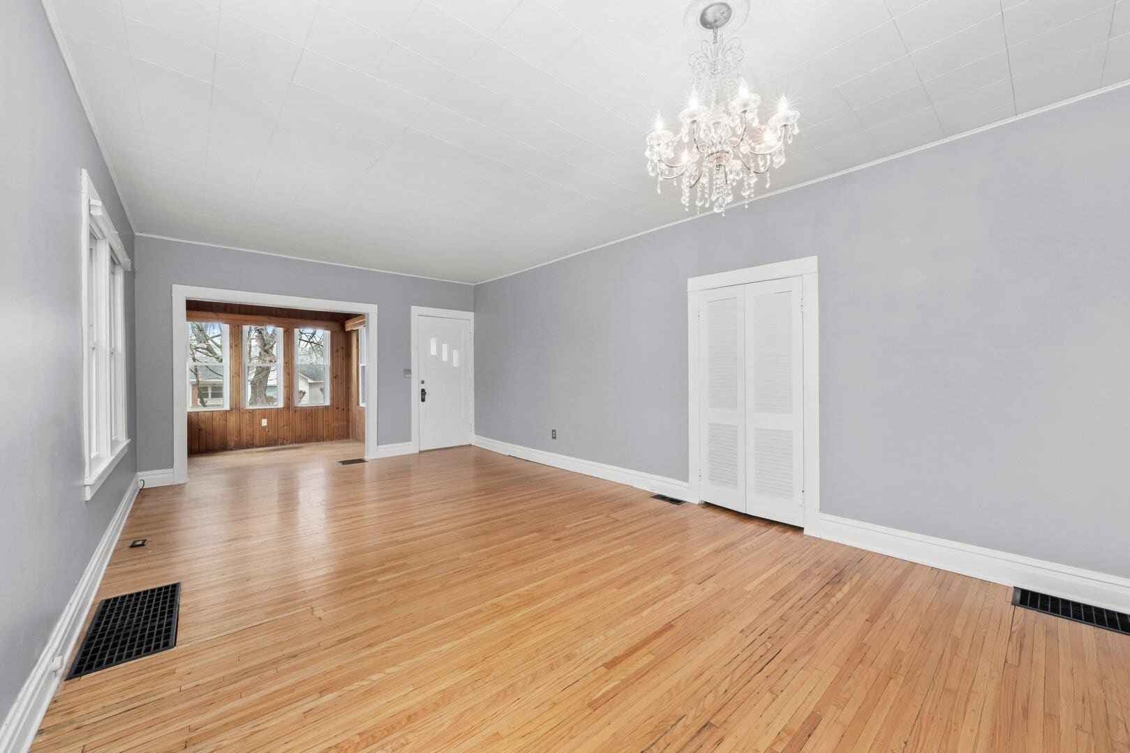1412 Colorado Avenue, Joliet, IL 60435