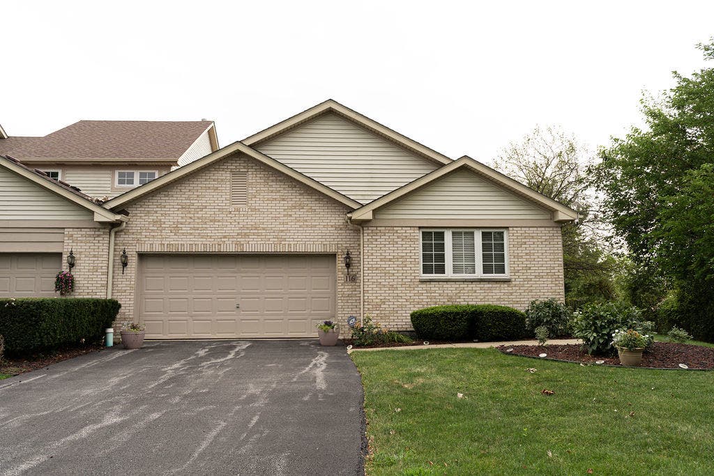 116 Iliad Drive, Tinley Park, IL 60477 116 Iliad Drive, Tinley Park, IL 60477