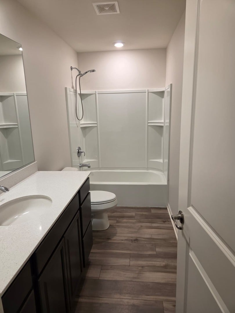 2015 Pembridge Lane, #2015, Joliet, IL 60431 2015 Pembridge Lane, #2015, Joliet, IL 60431