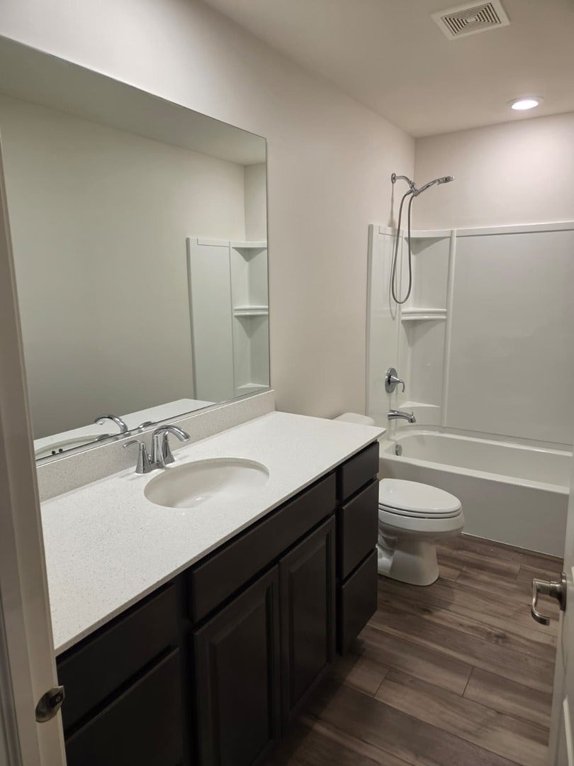 2015 Pembridge Lane, #2015, Joliet, IL 60431 2015 Pembridge Lane, #2015, Joliet, IL 60431