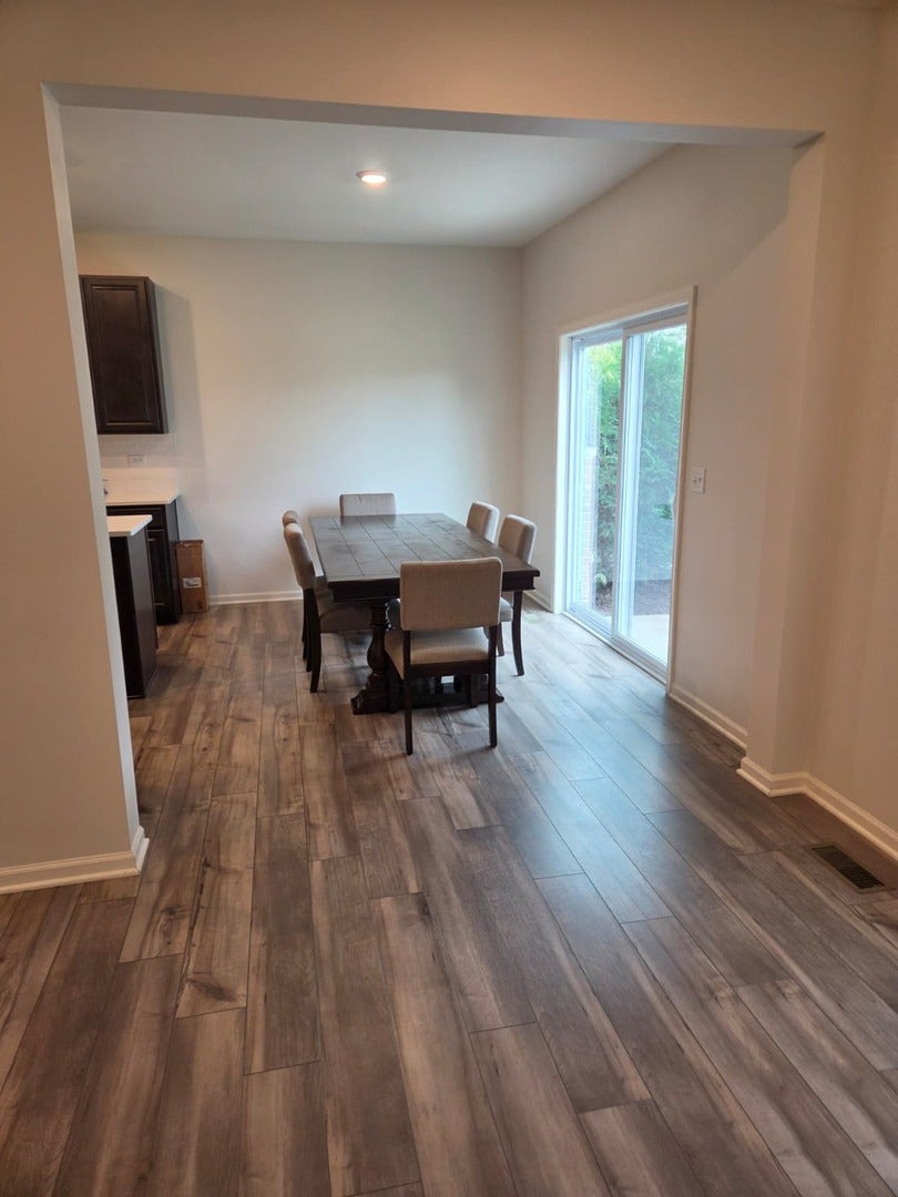 2015 Pembridge Lane, #2015, Joliet, IL 60431 2015 Pembridge Lane, #2015, Joliet, IL 60431