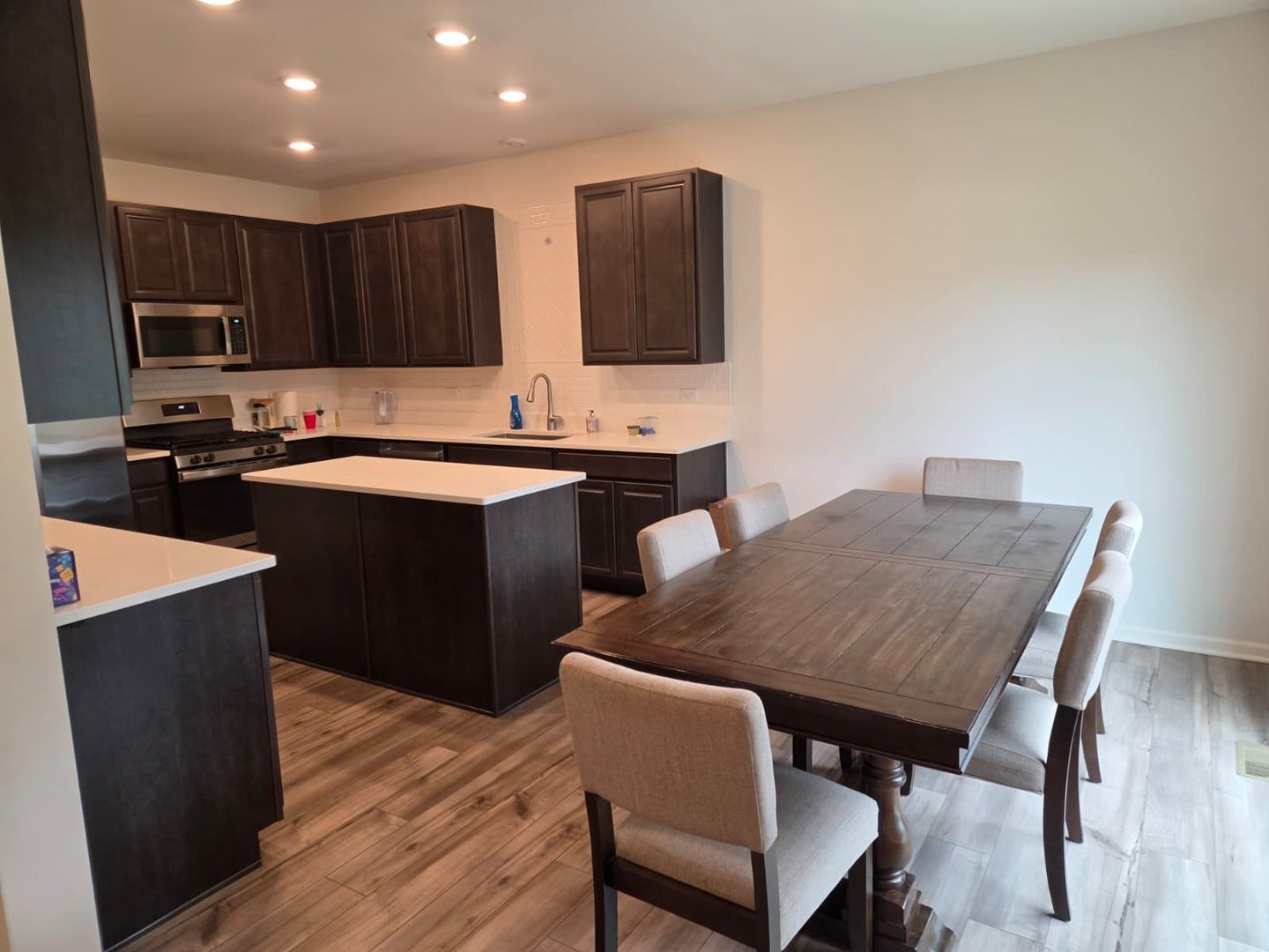 2015 Pembridge Lane, #2015, Joliet, IL 60431 2015 Pembridge Lane, #2015, Joliet, IL 60431