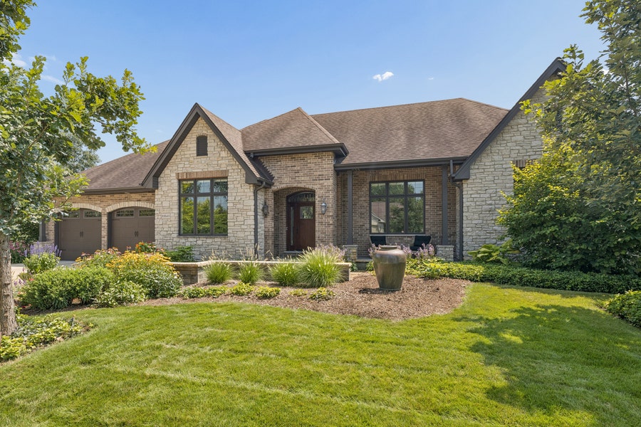 Property photo for 10849 Pioneer Trail, Frankfort, IL