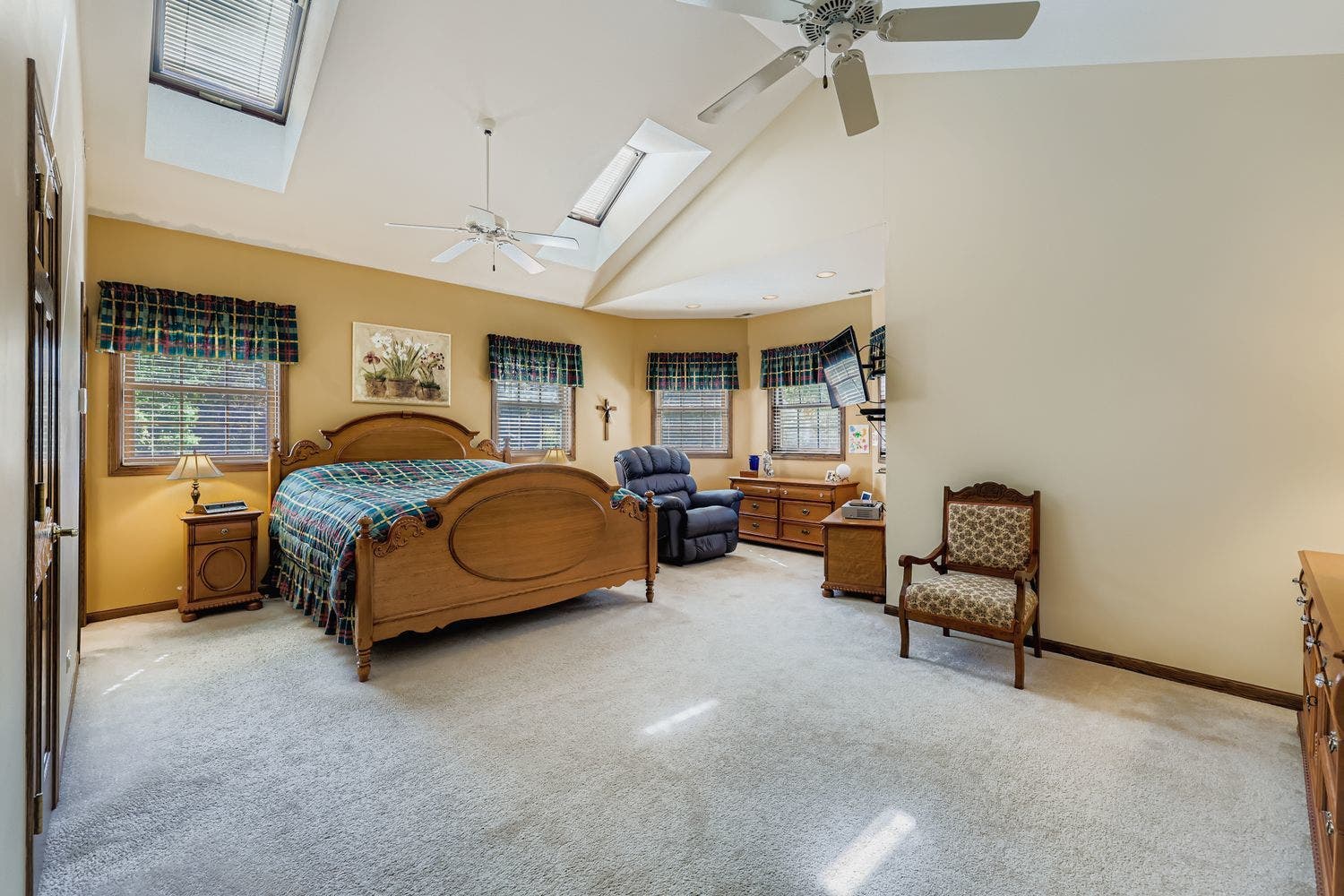 13N441 Coombs Road, Elgin, IL 60124 13N441 Coombs Road, Elgin, IL 60124