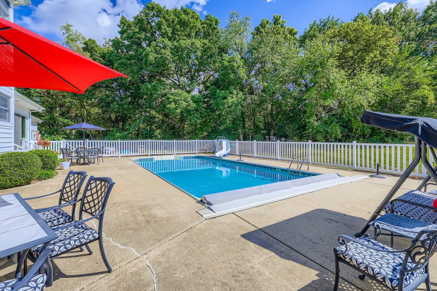 13N441 Coombs Road, Elgin, IL 60124 13N441 Coombs Road, Elgin, IL 60124