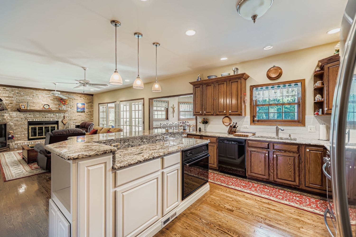 13N441 Coombs Road, Elgin, IL 60124 13N441 Coombs Road, Elgin, IL 60124