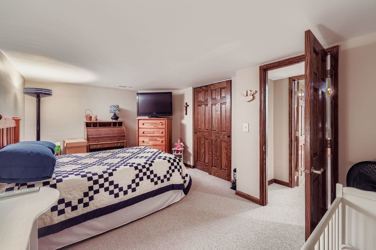 13N441 Coombs Road, Elgin, IL 60124 13N441 Coombs Road, Elgin, IL 60124