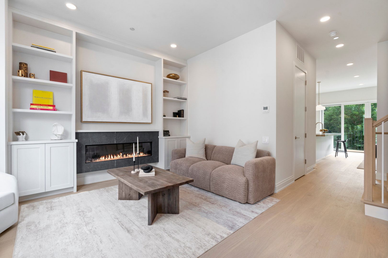 2333 N Cambridge Avenue, #F, Chicago, IL 60614 2333 N Cambridge Avenue, #F, Chicago, IL 60614