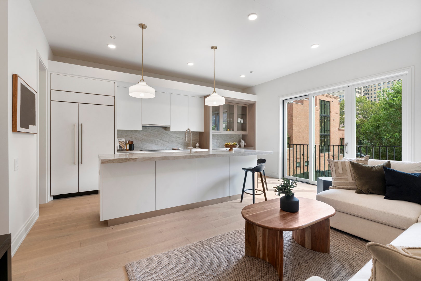 2333 N Cambridge Avenue, #F, Chicago, IL 60614 2333 N Cambridge Avenue, #F, Chicago, IL 60614