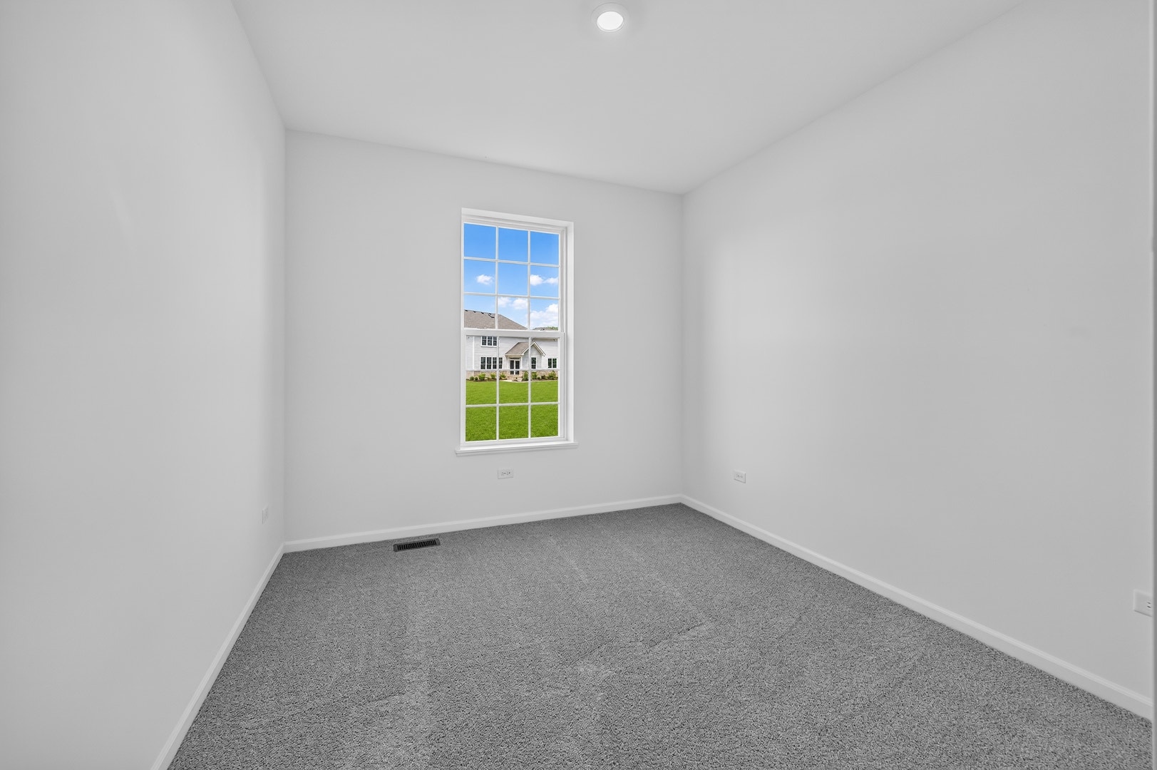 565 Arye Drive, Elgin, IL 60124 565 Arye Drive, Elgin, IL 60124