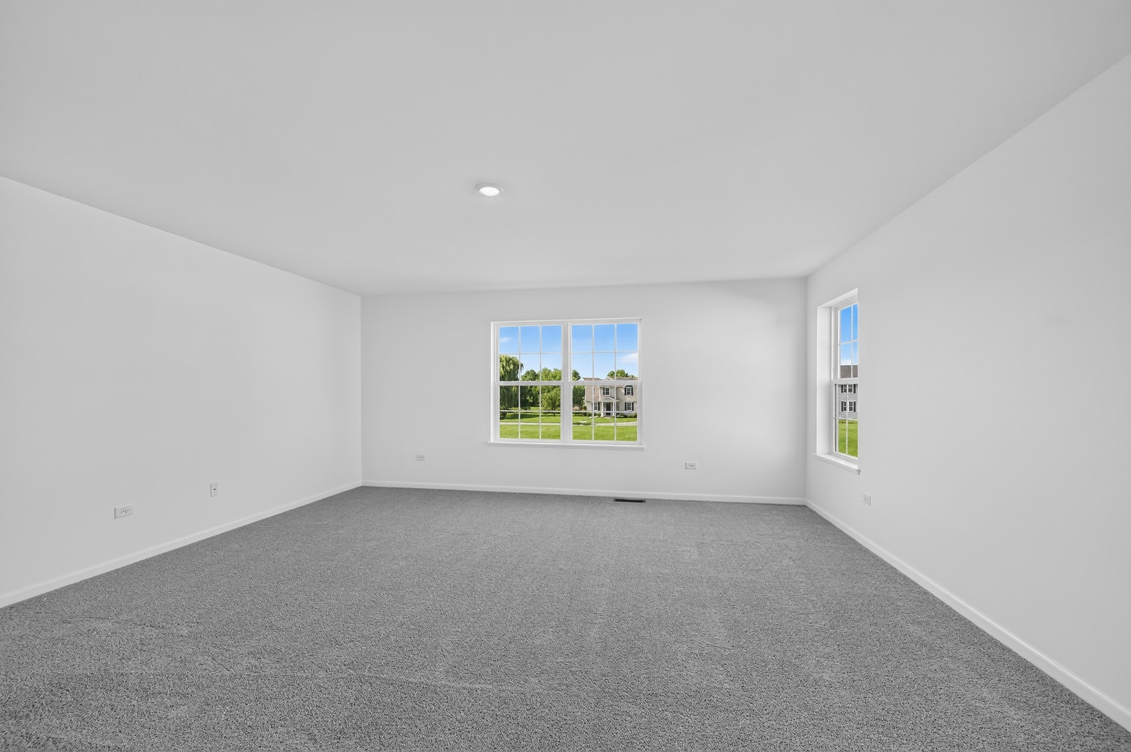 565 Arye Drive, Elgin, IL 60124 565 Arye Drive, Elgin, IL 60124