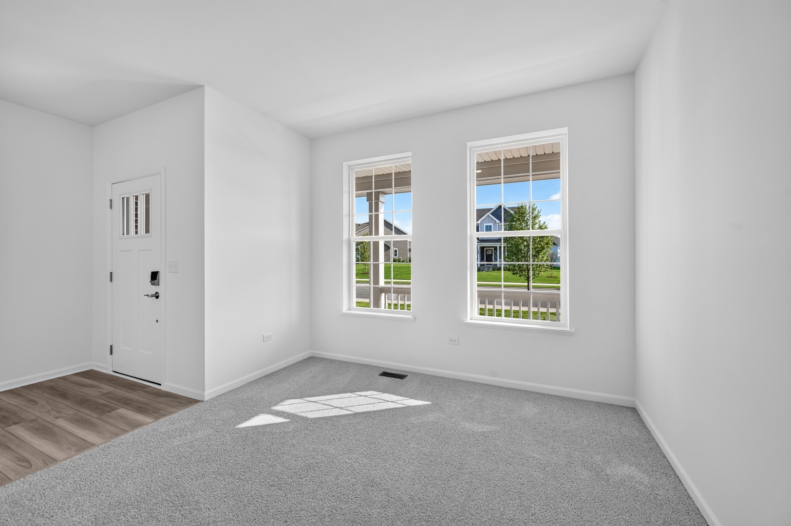 565 Arye Drive, Elgin, IL 60124 565 Arye Drive, Elgin, IL 60124