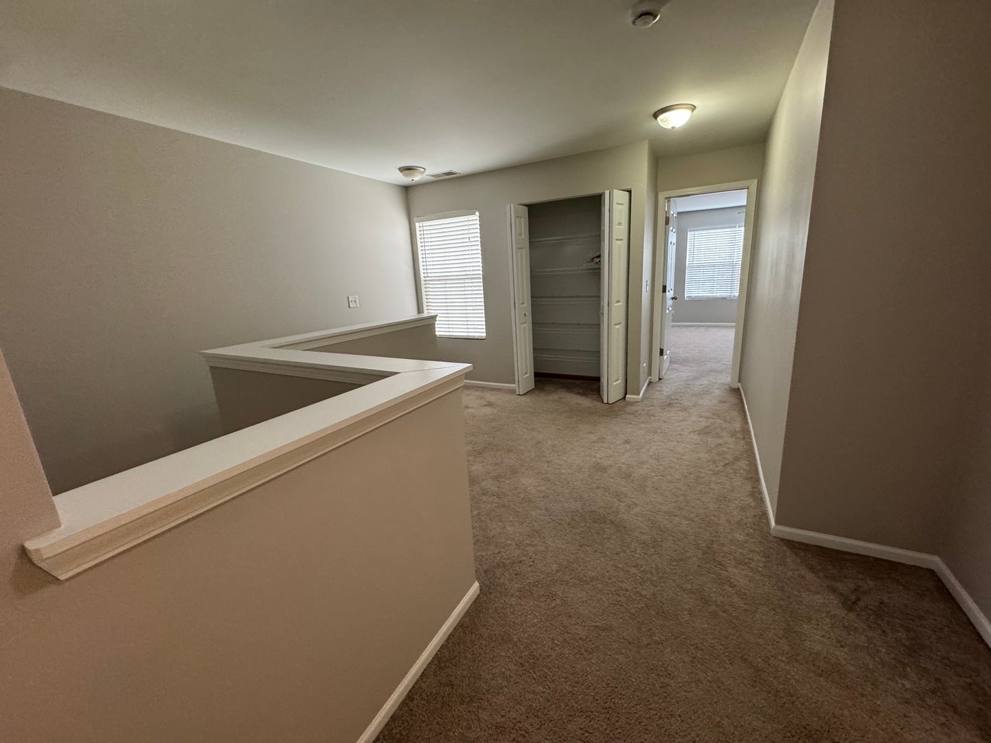 2399 STOUGHTON Circle, #2399, Aurora, IL 60502 2399 STOUGHTON Circle, #2399, Aurora, IL 60502