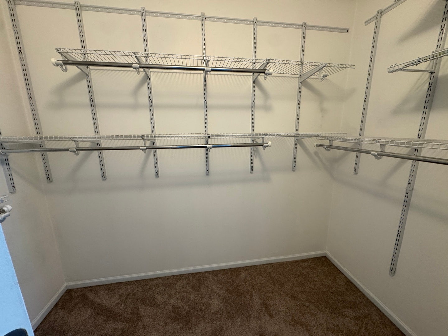 2399 STOUGHTON Circle, #2399, Aurora, IL 60502 2399 STOUGHTON Circle, #2399, Aurora, IL 60502