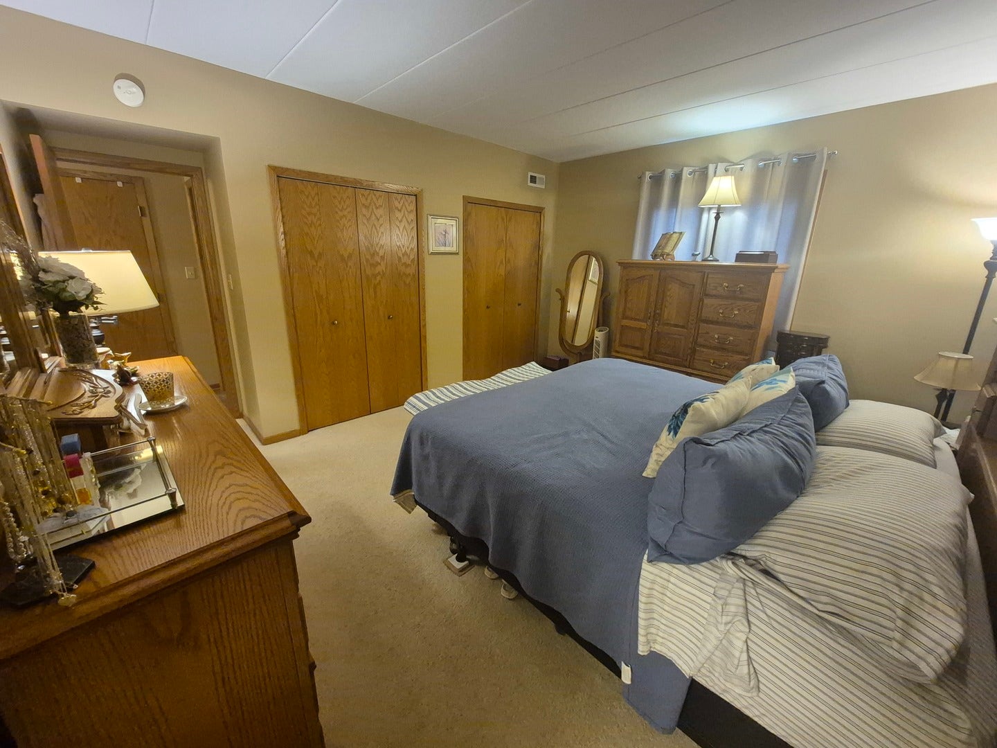 17806 Bernard Drive, #2B, Orland Park, IL 60467 17806 Bernard Drive, #2B, Orland Park, IL 60467