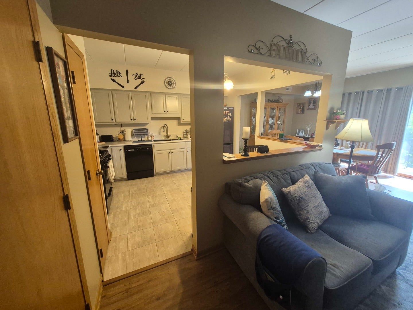 17806 Bernard Drive, #2B, Orland Park, IL 60467 17806 Bernard Drive, #2B, Orland Park, IL 60467