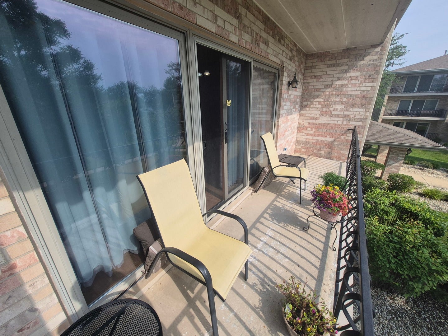17806 Bernard Drive, #2B, Orland Park, IL 60467 17806 Bernard Drive, #2B, Orland Park, IL 60467