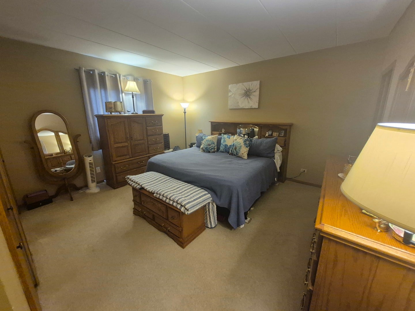 17806 Bernard Drive, #2B, Orland Park, IL 60467 17806 Bernard Drive, #2B, Orland Park, IL 60467