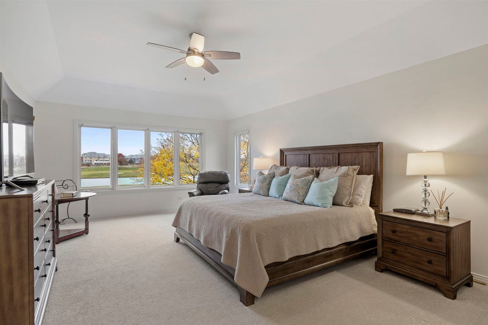 1319 Cranbrook Circle, Aurora, IL 60502 1319 Cranbrook Circle, Aurora, IL 60502