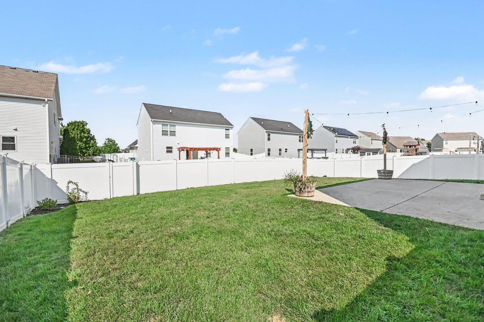 6617 Eich Drive, Joliet, IL 60431