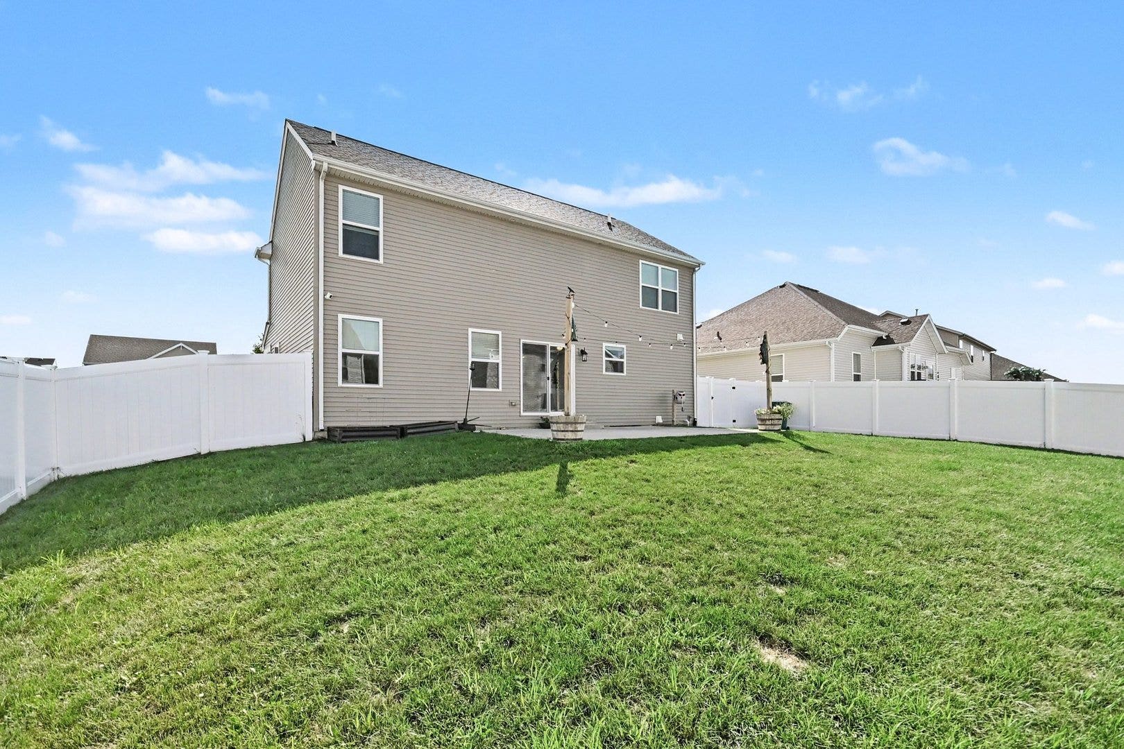 6617 Eich Drive, Joliet, IL 60431
