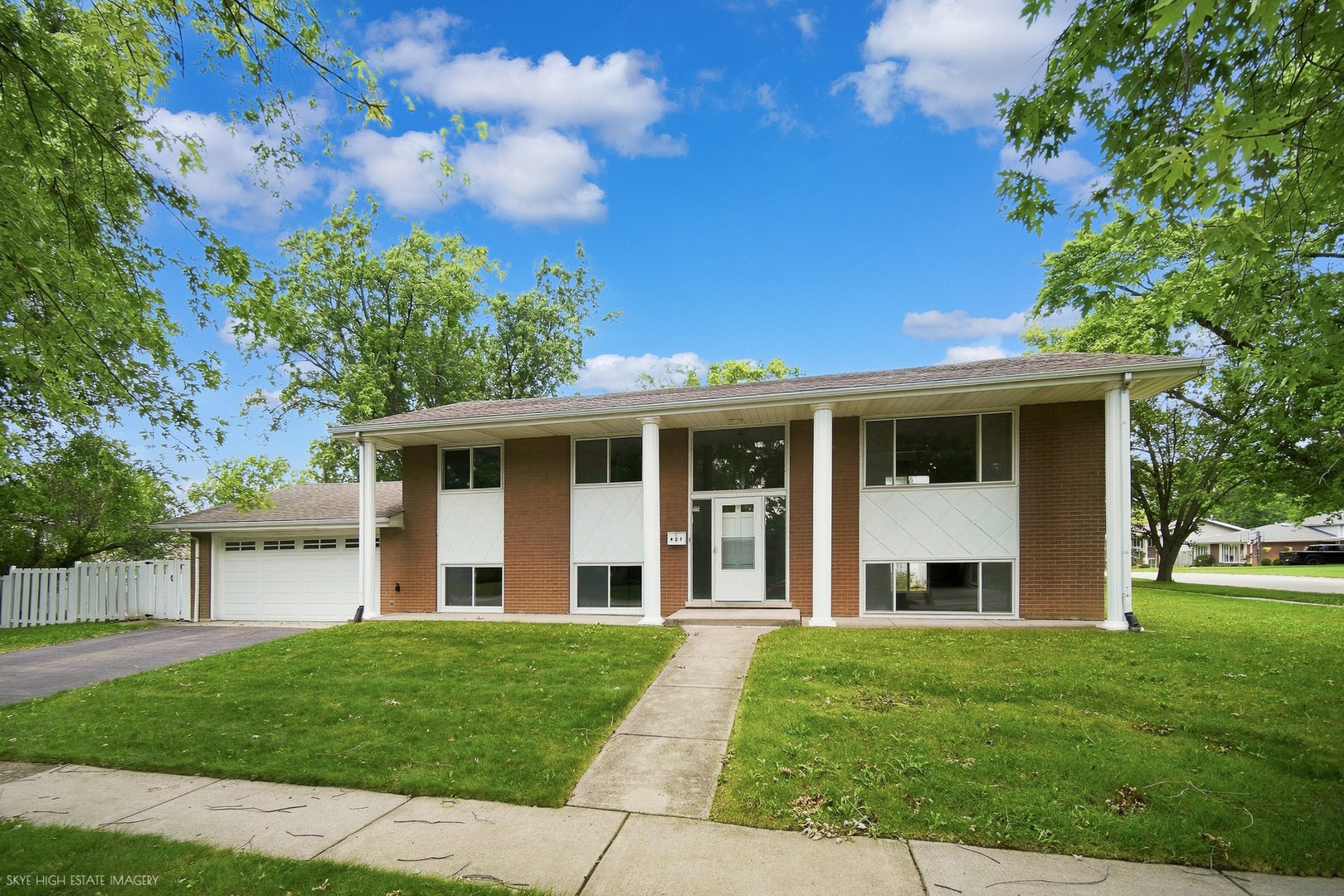 407 Keepataw Drive, Lemont, IL 60439 407 Keepataw Drive, Lemont, IL 60439
