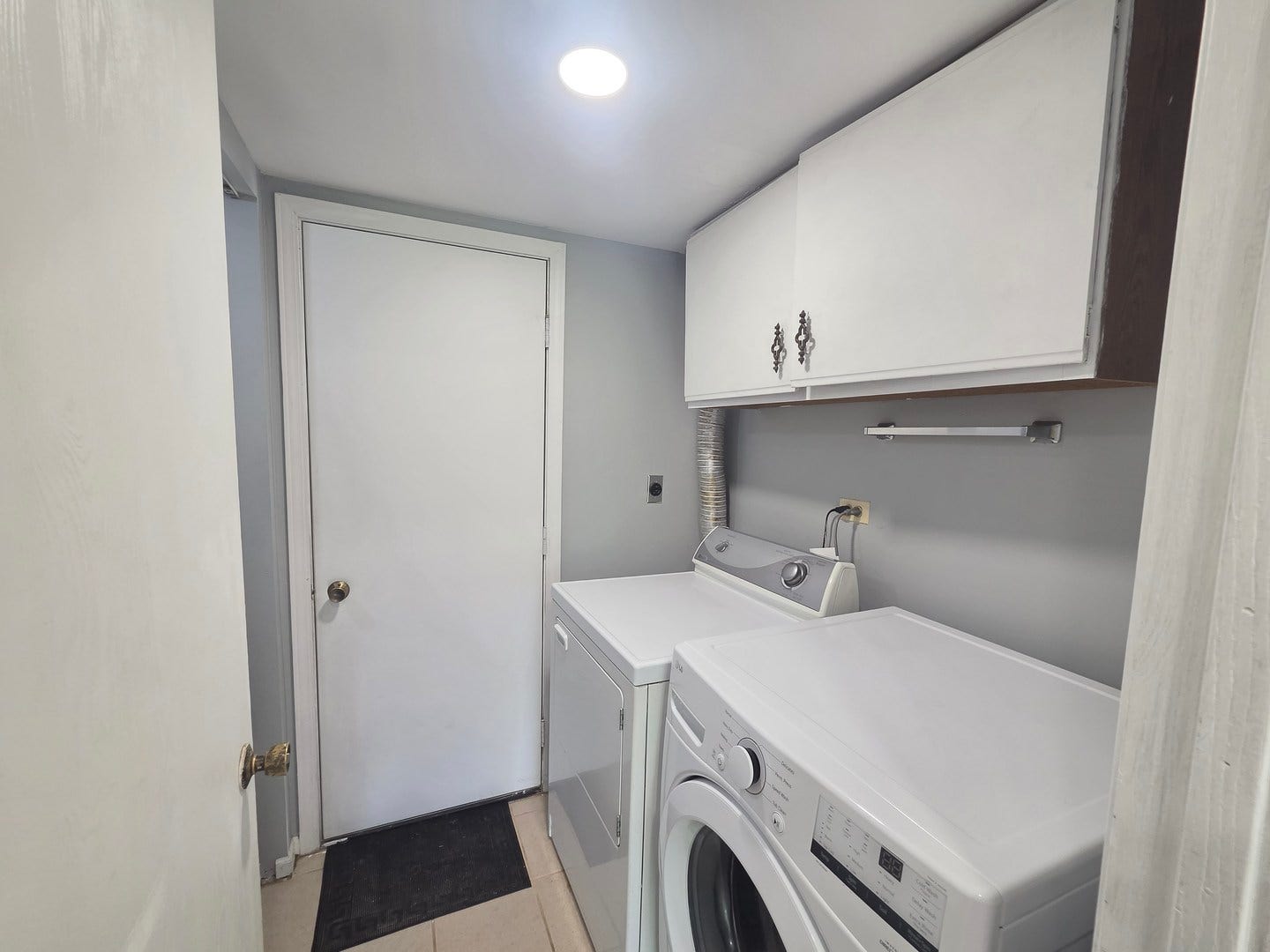 1839 Prentiss Drive, Downers Grove, IL 60516 1839 Prentiss Drive, Downers Grove, IL 60516