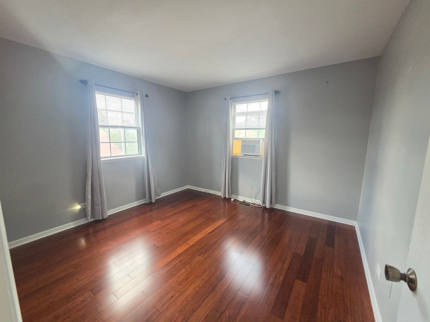 1839 Prentiss Drive, Downers Grove, IL 60516 1839 Prentiss Drive, Downers Grove, IL 60516